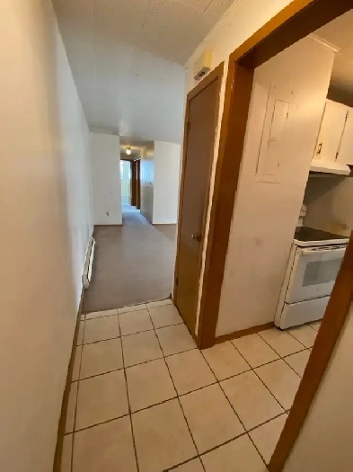 Large 2 Bdrm Apt with balcony in East End Belleville. Sept 1st Image# 6