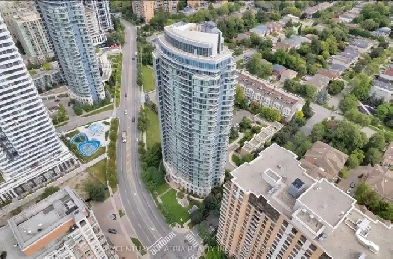 North York - Yonge and Finch  1 bed   Den Image# 1