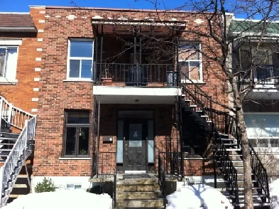 Ahuntsic/Villeray - Grand 6 1/2 avec 3 chambres fermées Image# 10