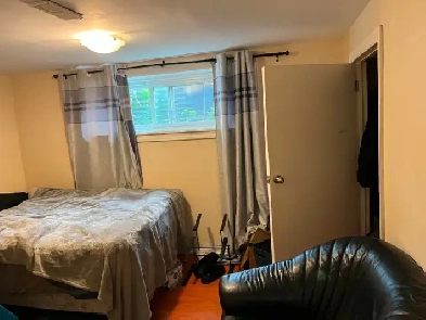 Furnished Basement Room available in Scarborough August/Sept Image# 1