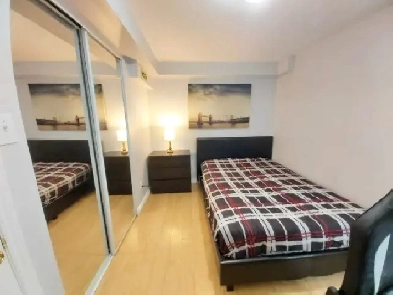 6 mins bus to UTM for students - Room with private bathroom Image# 1