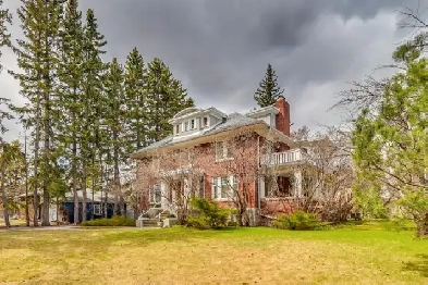3 Bedrooms, 2 Bath Character Older Home. Mt Royal, Large Lot. Image# 25
