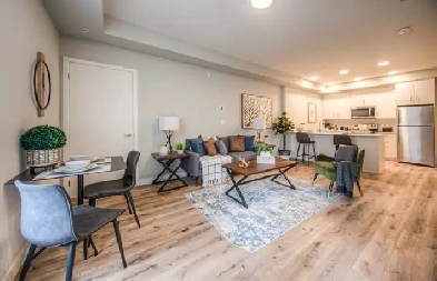 Sterling Square - Trill Image# 1