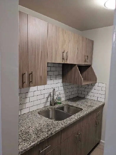 2 BD Apt. College and Campbell. Clean and Quiet Tenants only Image# 1