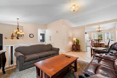 LOTS OF SPACE-FURNISHED 7 BED HOME-SOUTH SIDE-ALL INCLUDED-G.P. Image# 10