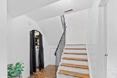 Walkout Studio basement for rent in Oshawa Image# 3
