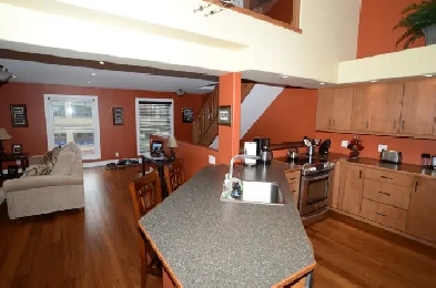 51 Princess Street Unit Two FULLY FURNISHED UNIT Image# 4