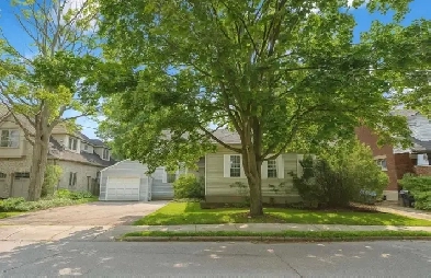 Timeless Charm on Prestigious Stuart Street Image# 9