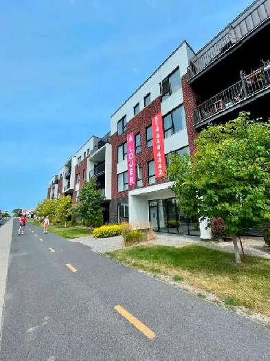 Appartement 4 1/2 pièces à louer à Longueuil Image# 6