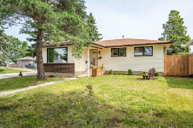 Charming Bungalow In Sherwood Park! Image# 6