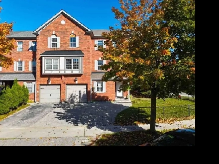 3 Beds 3 Bath House for Lease in Aurora Furnished or Not Image# 1