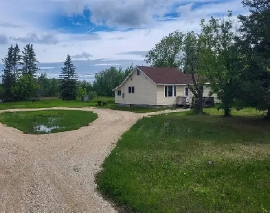 Cozy Country Property - family home Image# 6