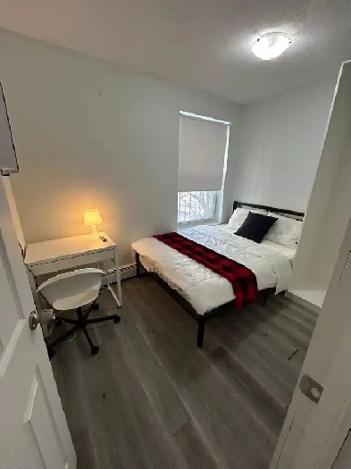 Private Room Available Near Laurier University Image# 1