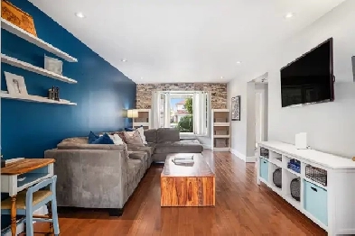 Pride of ownership - 4 bdrm home, carpet-free Image# 4