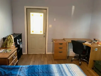 Student Room for Rent Image# 2