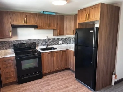 Great 2 Bedroom Just Off Of Rothesay Ave Image# 1