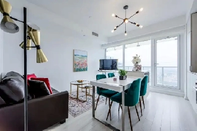 Toronto Short Term Rental near Hospitals, City Hall, TMU, Eaton Image# 1