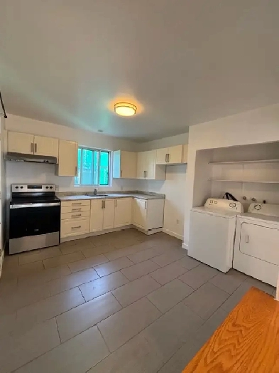 2 bedroom unit Image# 6
