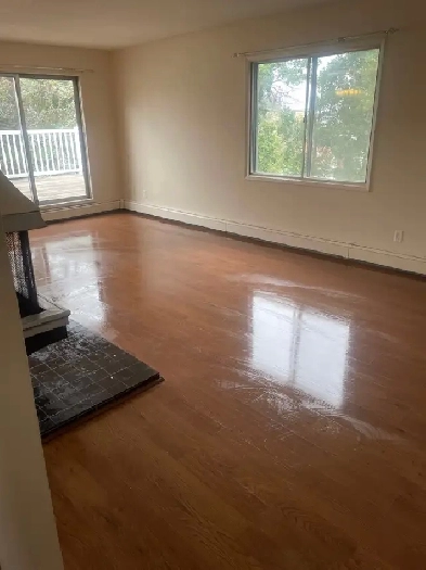 Marlboro Apartments – Luxurious Penthouse Suite Available Now! Image# 1