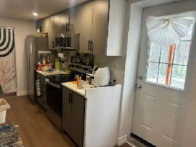 1 1 North Oshawa Rental Unit, Over 1,000 Square Feet - $1900/m Image# 1
