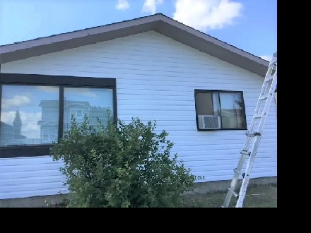 Abbeydale main floor 3 bedroom, 1 parking, $1650/m  60% ut Image# 1