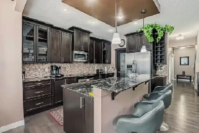 FURNISHED PETS FREE HOME 4BR/3WR IN PANORAMA HILLS NW Image# 1