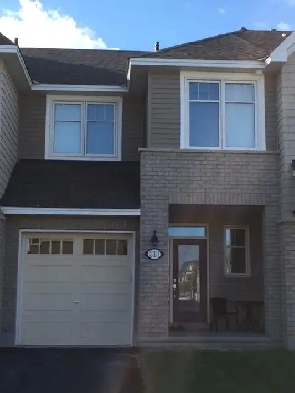 Findlay Creek Townhouse For Lease/Rent Image# 3