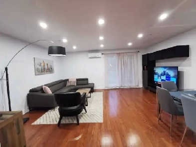 Condo Urbania 958 pi2 Metro Montmorency Image# 2