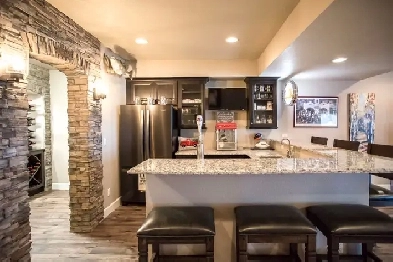 Searching For A Home With A Suite? Image# 1