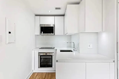 Studio Apartment for Rent - 327 Chisholm Ave Image# 6