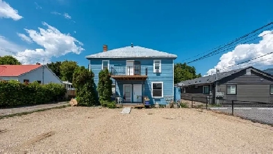 713 Russell Ave, Enderby, BC - 5plex income property Image# 1