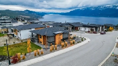 9499 Ledgestone Rd, Lake Country, BC Image# 1