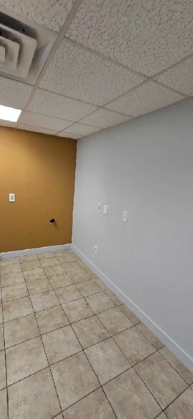 Salon space for rent (room) Image# 2