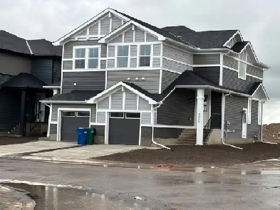 Brand new 1540 sq. ft house for rent on corner lot in SW Airdrie Image# 1