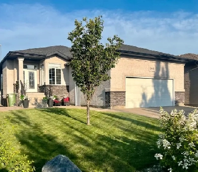 Beautiful Bungalow Image# 4