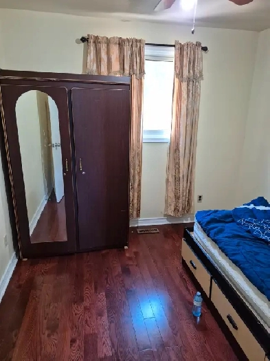 Room for rent Image# 3