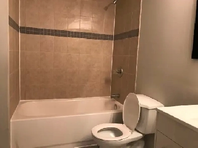 1 Bdrm Available in a 3 Bdrm Lower Lvl Unit - ALL INCLUDED Image# 1