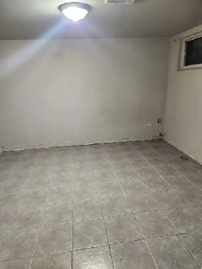 ROOM FOR RENT Image# 1