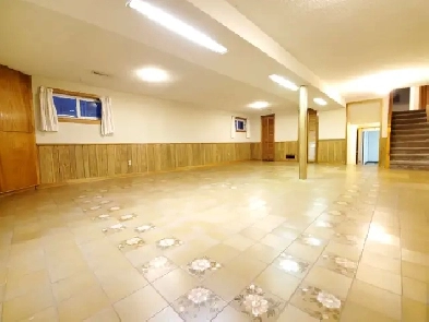 Spacious Whole level rent, Seneca College,HWY404 &401,Subway Image# 1