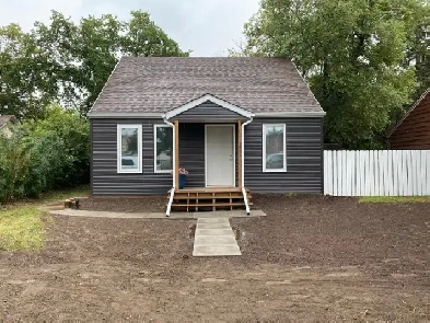 1222-106th St. North Battleford,Sk. Image# 4