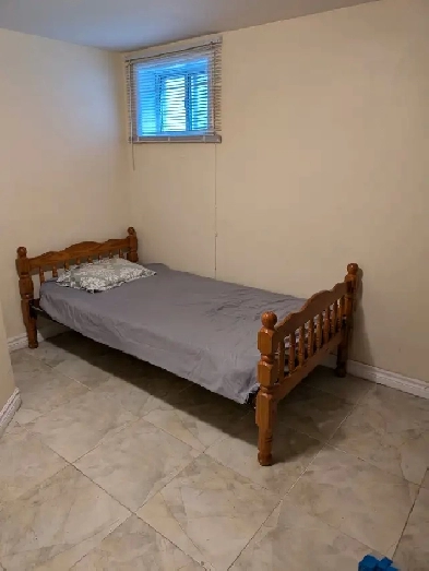 Scarborough room for rent, near UTSC Image# 2