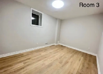 Master bedroom in basement for rent Image# 4