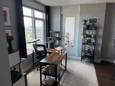 1 Bedroom   Den Condo for Rent in Woodbridge Image# 4