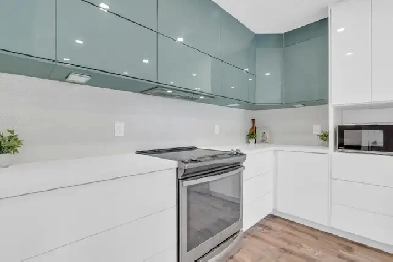 Stunning Townhome in Kitchener Image# 3
