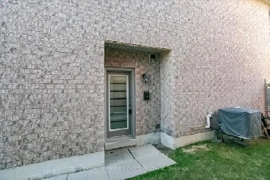 2 bedroom Basement for rent prime location Image# 3
