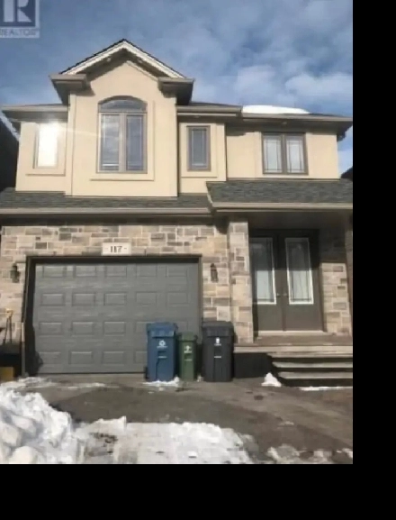 ROOMMATE WANTED | Sept to June 2025 - options to renew!| Image# 1