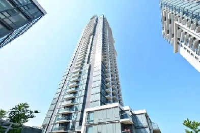 2 bedroom   den with parking & locker – North York Image# 4