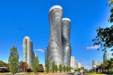 LUXE 2-Bd, 2-Bath Condo with Stunning Views for rent in Marilyn Image# 11