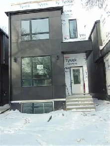 Master Bedroom Available for rent (3 Bedroom Unit) - King Edward Image# 2