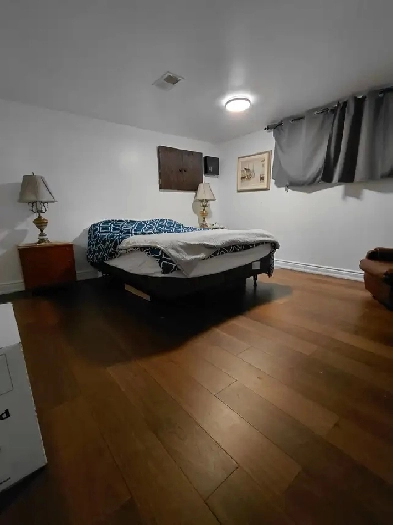 Shared room for rent basements Image# 1